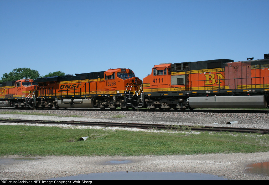 BNSF 3268